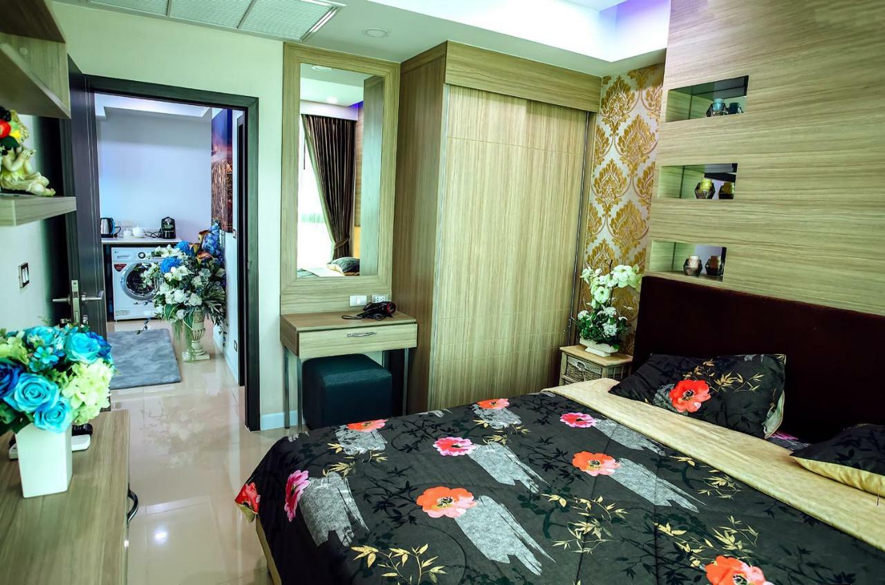 Dusit Grand Condo View Jomtien Beach Exterior photo