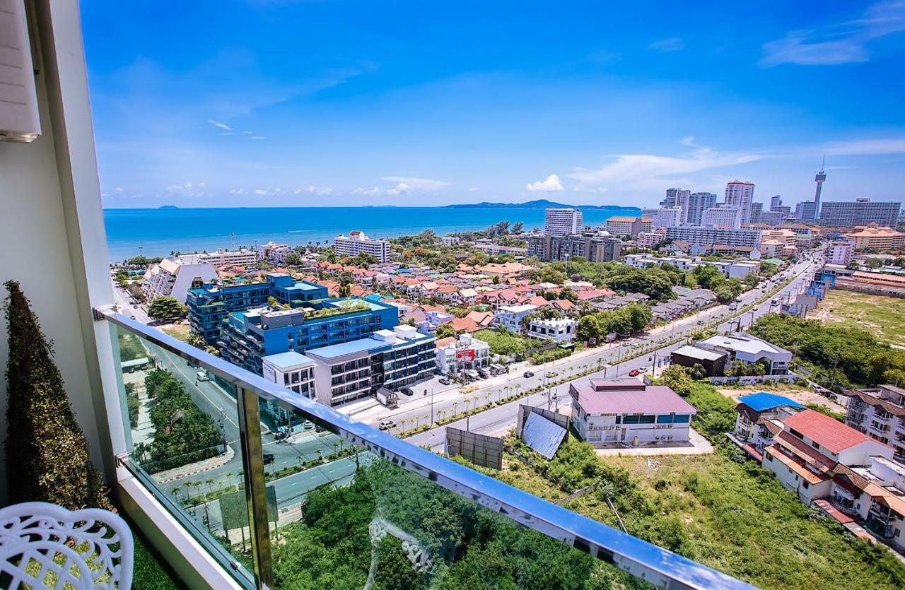 Dusit Grand Condo View Jomtien Beach Exterior photo